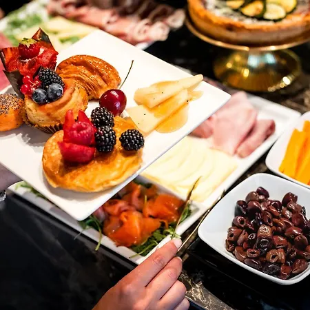 Hotel Argentum Boutique & 4*