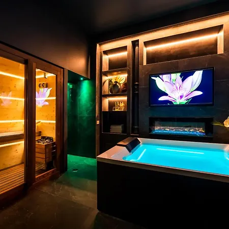 Argentum Boutique & Hotel