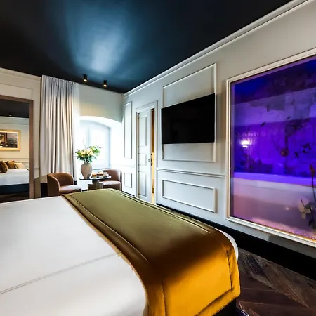 Argentum Boutique & 4*
